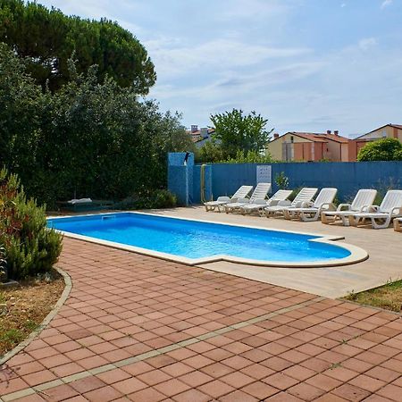 Cittanova Boutique Apartment Con Piscina Novigrad Istria Exterior foto